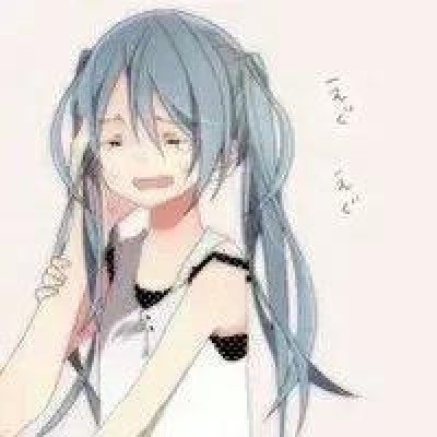 竹笋把衣服顶起来了